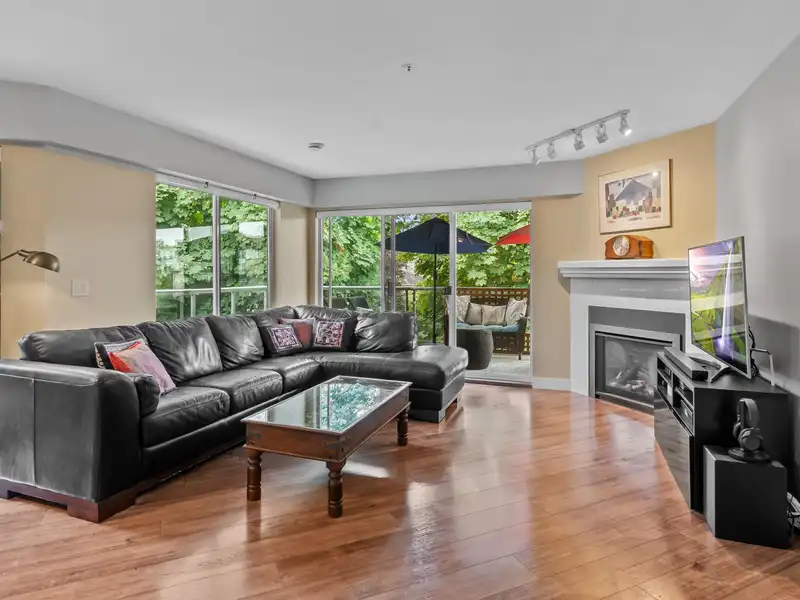 206 5419 201A STREET - photo 2 of 28