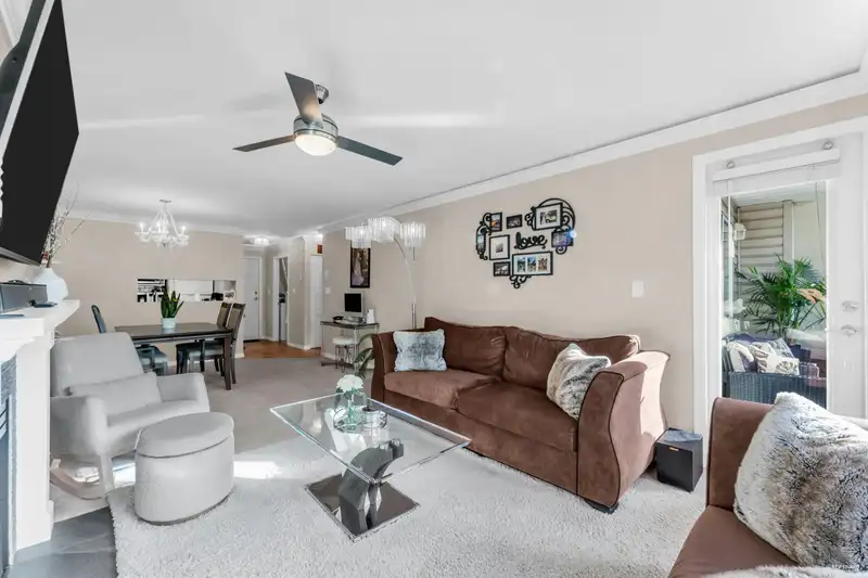 206 9942 151 STREET - photo 4 of 24