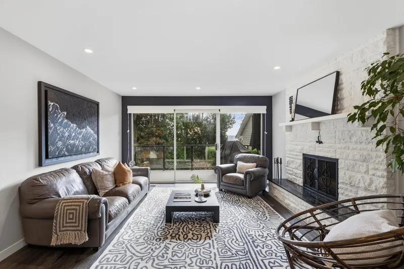 363 DARTMOOR DRIVE - photo 4 of 25