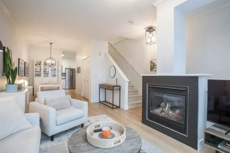 64 6300 LONDON ROAD - photo 4 of 25