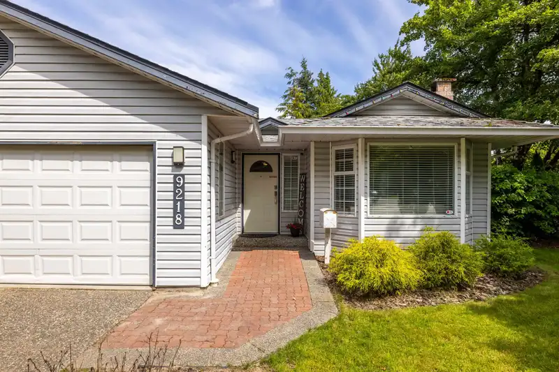 9218 158 STREET - photo 2 of 40