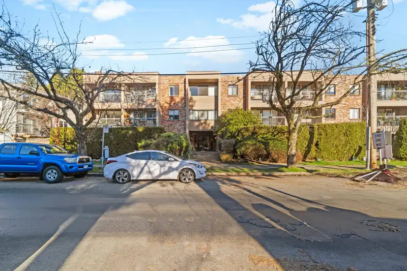 201 1825 W 8TH AVENUE - photo 1 of 38