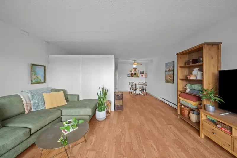 107 17661 58A AVENUE - photo 4 of 23
