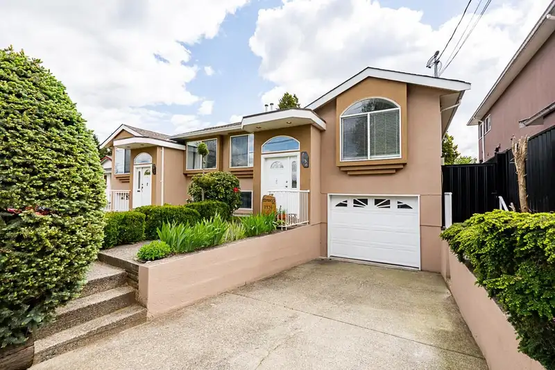 7936 EDMONDS STREET - photo 4 of 33