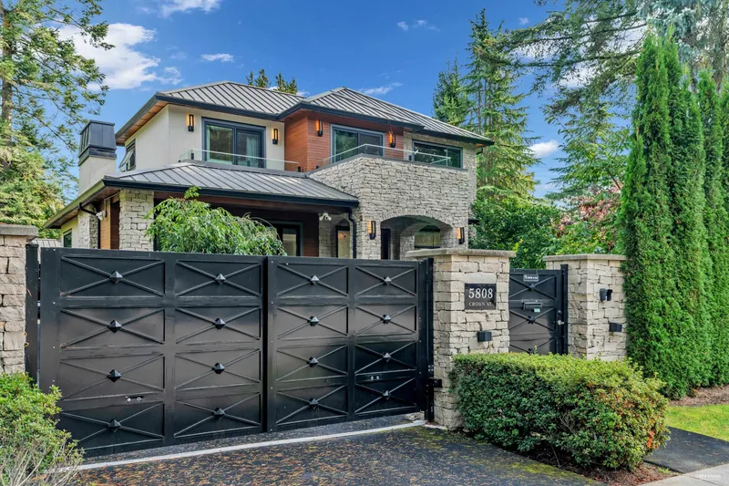 5808 CROWN STREET - photo 2 of 10