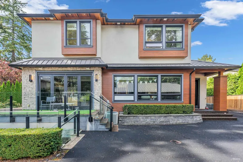 5808 CROWN STREET - photo 4 of 10