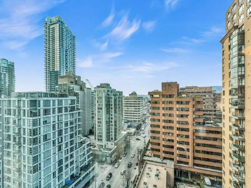 1801 1188 HOWE STREET - photo 1 of 38