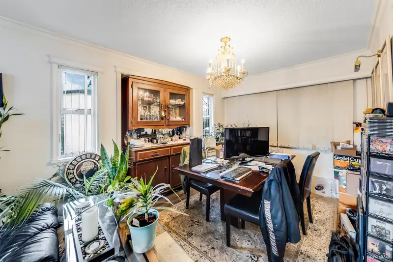 22940 122 AVENUE - photo 4 of 17