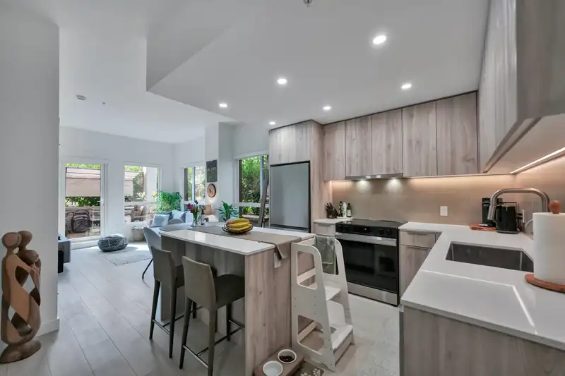 101 3596 MALSUM DRIVE - photo 3 of 37