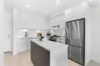 405 32174 GEORGE FERGUSON WAY - thumbnail 3