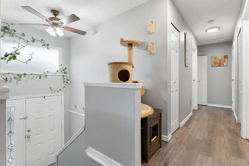 27423 32ND AVENUE - photo 4 of 38
