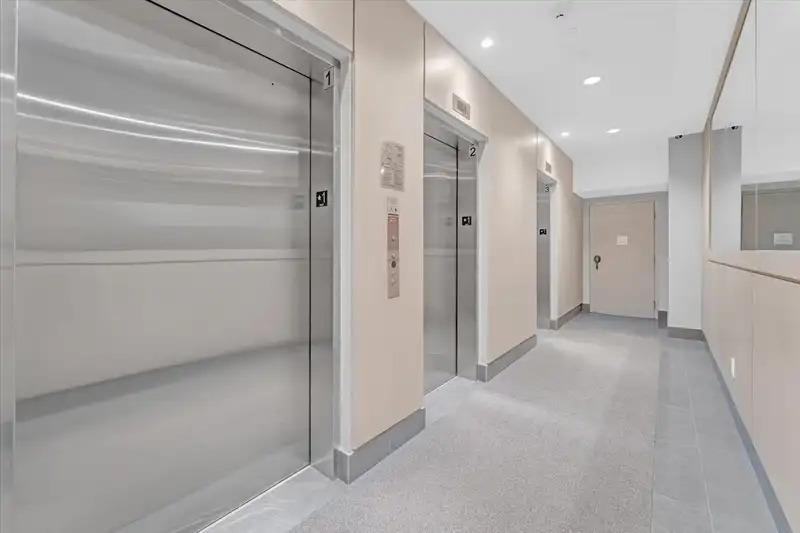 2507 1182 WESTWOOD STREET - photo 3 of 27