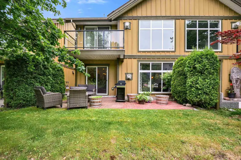 53 41050 TANTALUS ROAD - photo 1 of 33