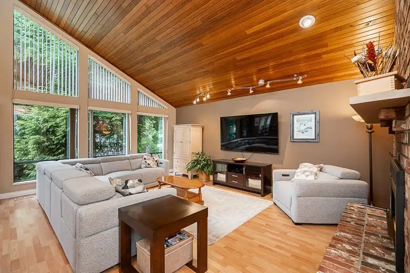 3090 WILLIAM AVENUE - photo 1 of 36