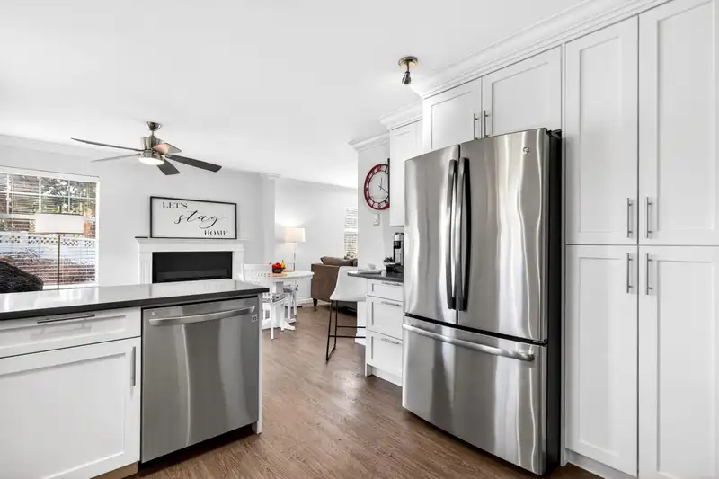 109 22514 116 AVENUE - photo 3 of 40
