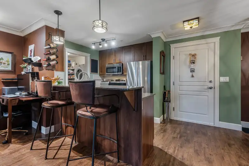 305 45665 PATTEN AVENUE - photo 4 of 25