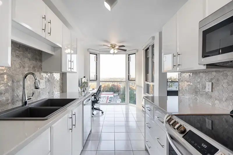 1510 4825 HAZEL STREET - photo 1 of 29