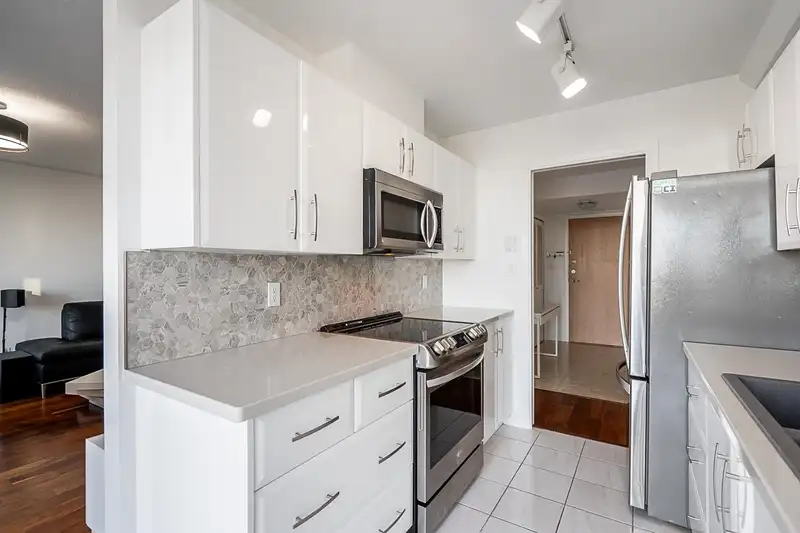 1510 4825 HAZEL STREET - photo 4 of 29