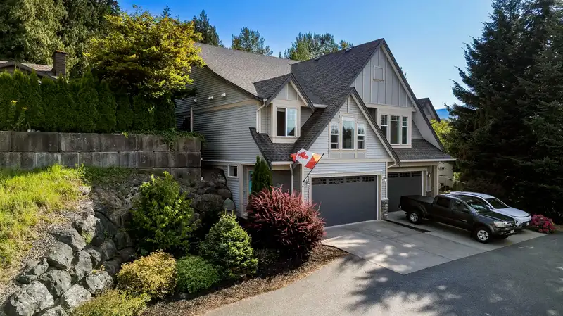 2 5257 MARKEL DRIVE - photo 2 of 39