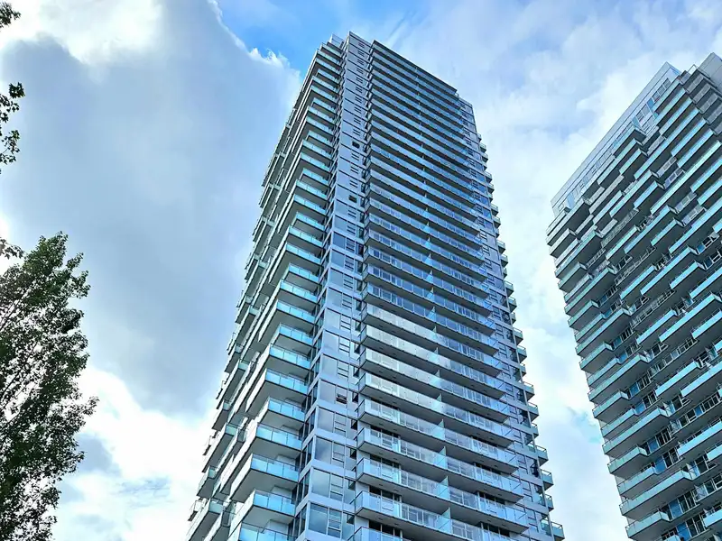 1306 13768 100 AVENUE - photo 1 of 23