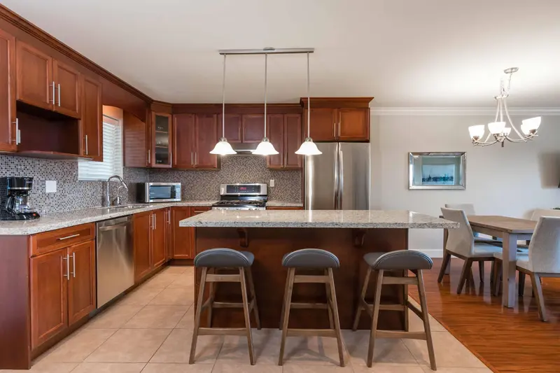 3 388 ELLESMERE AVENUE - photo 3 of 25