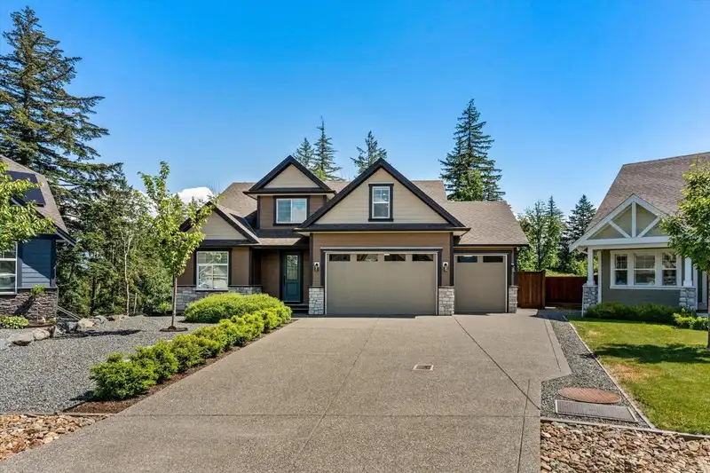 1920 PEREGRINE PLACE - photo 1 of 40