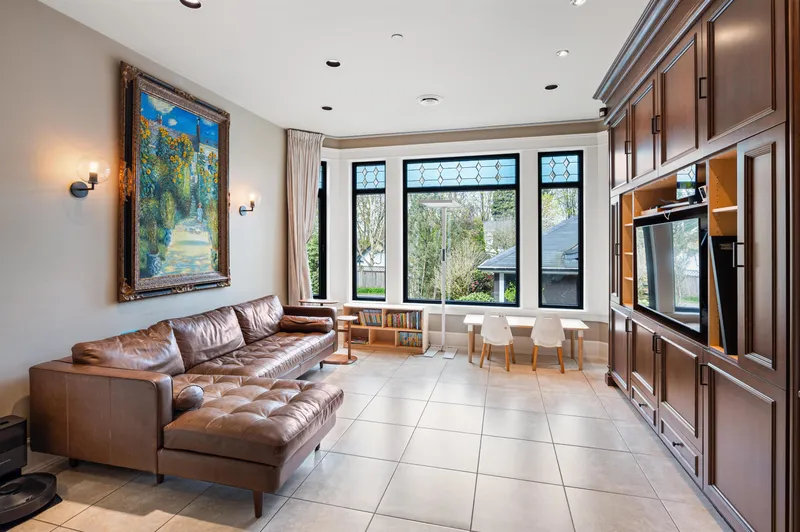 6287 MARGUERITE STREET - photo 4 of 12