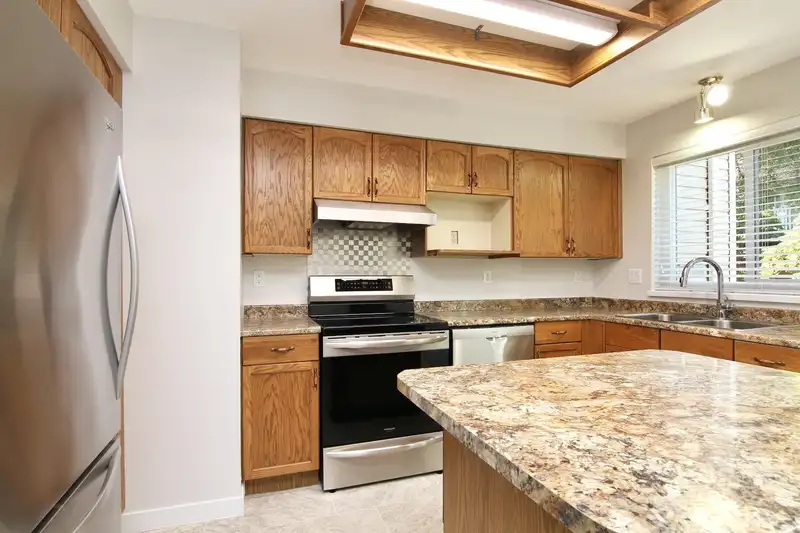 113 22515 116 AVENUE - photo 3 of 26