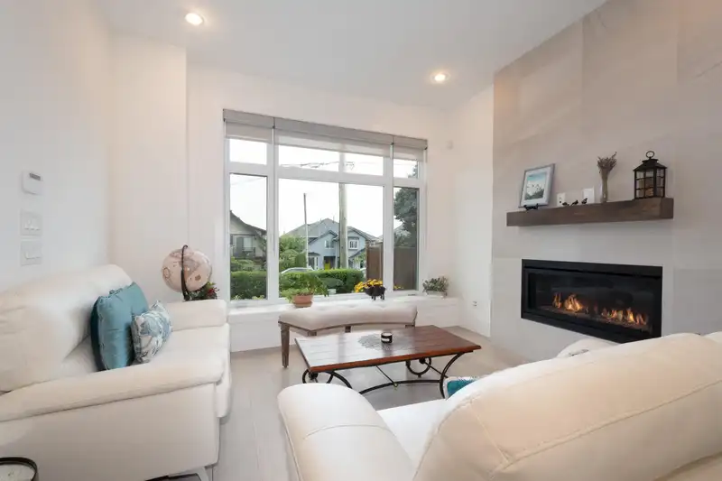 326 E 8TH STREET - photo 4 of 32