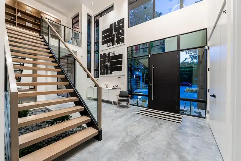 12551 22 AVENUE - photo 4 of 40