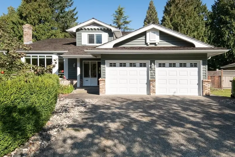 1639 133A STREET - photo 1 of 25