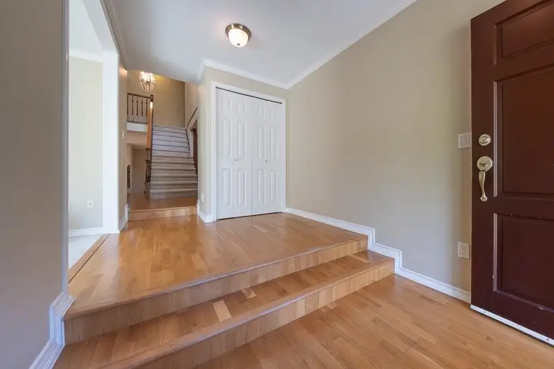 1639 133A STREET - photo 3 of 25