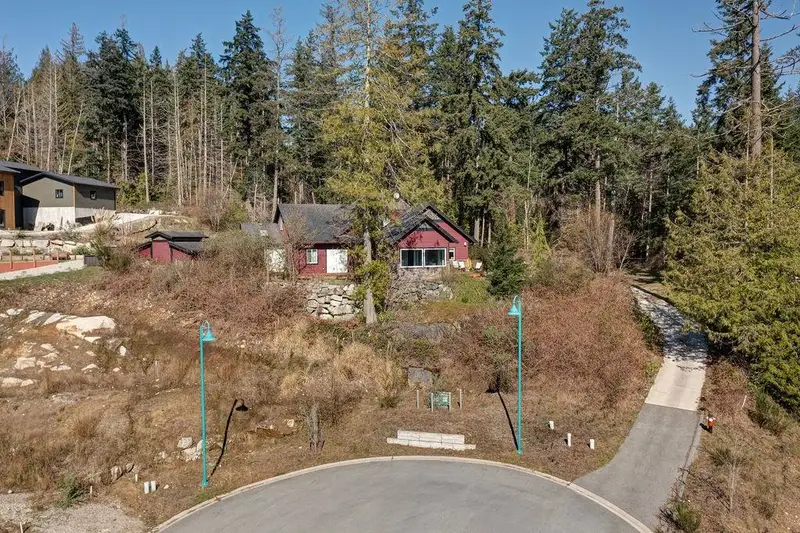 5628 MEDUSA PLACE - photo 3 of 25