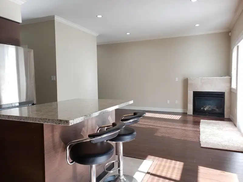 14 5580 MONCTON STREET - photo 4 of 22