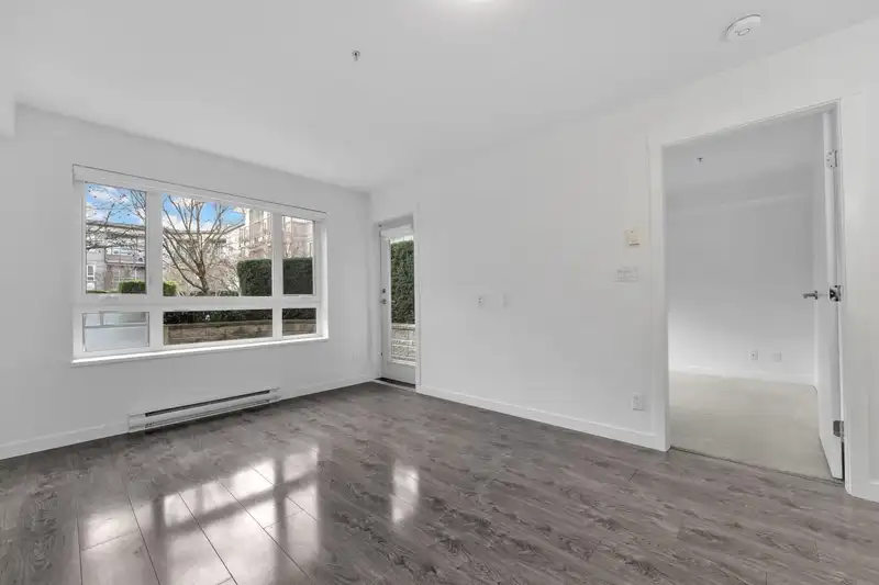 215 12339 STEVESTON HIGHWAY - photo 4 of 25