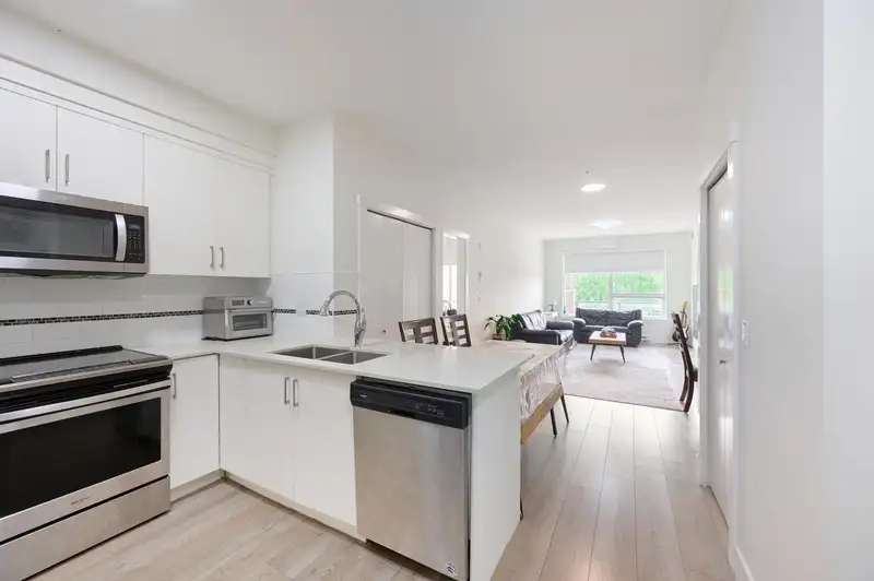 305 22577 ROYAL CRESCENT - photo 3 of 26