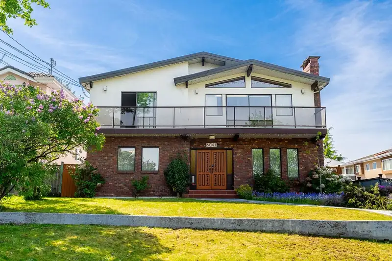6041 SELMA AVENUE - photo 1 of 40