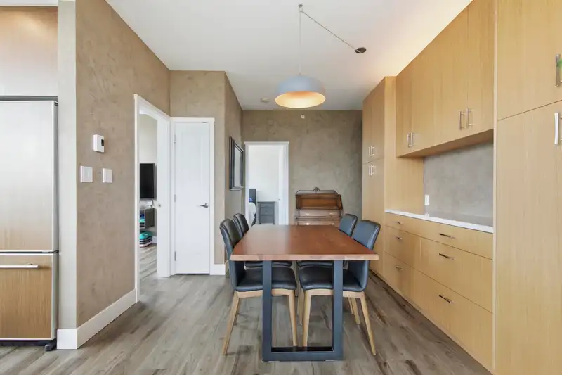 907 1333 W 11TH AVENUE - photo 4 of 26