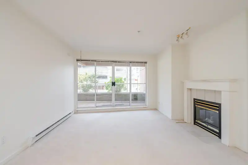 201 1119 VIDAL STREET - photo 4 of 38