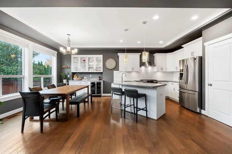 21068 78A AVENUE - photo 4 of 23