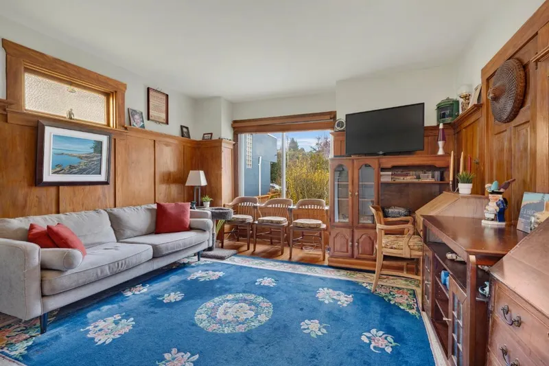 7405 WEST BOULEVARD - photo 4 of 25