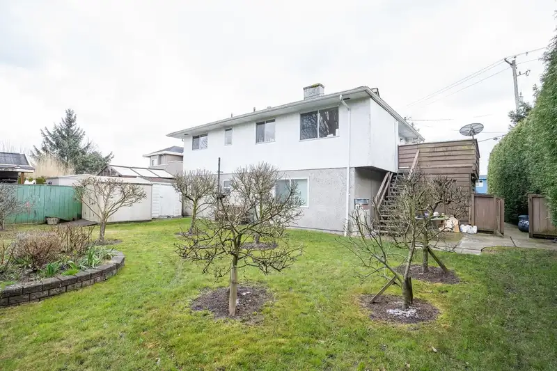 6063 BRODIE ROAD - photo 4 of 6