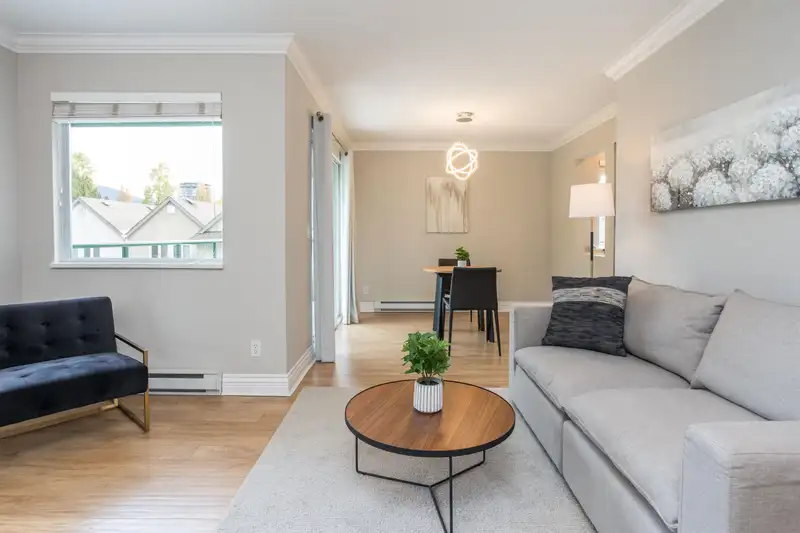 309 1155 DUFFERIN STREET - photo 3 of 27