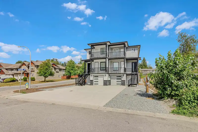 32711 ANTELOPE AVENUE - photo 2 of 40
