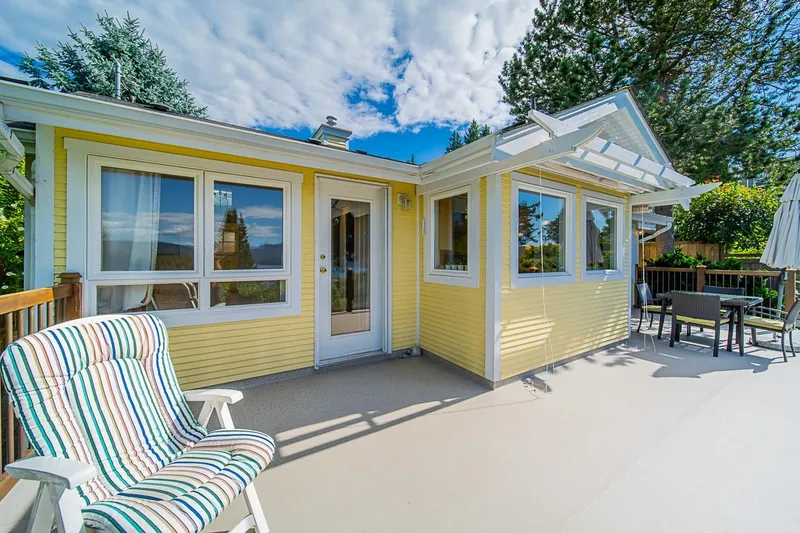 6245 NELSON AVENUE - photo 2 of 25