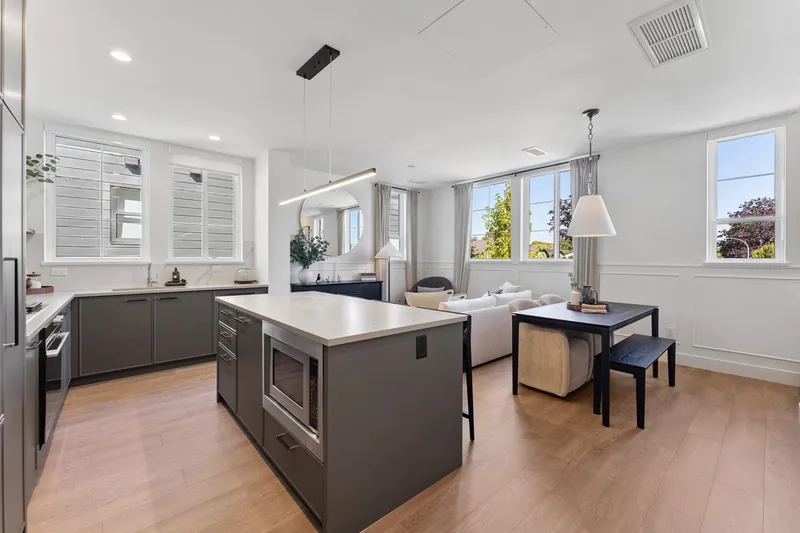 24 10188 NO. 1 ROAD - photo 1 of 25