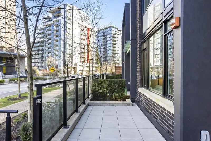 108 8761 UNIVERSITY CRESCENT - photo 4 of 25