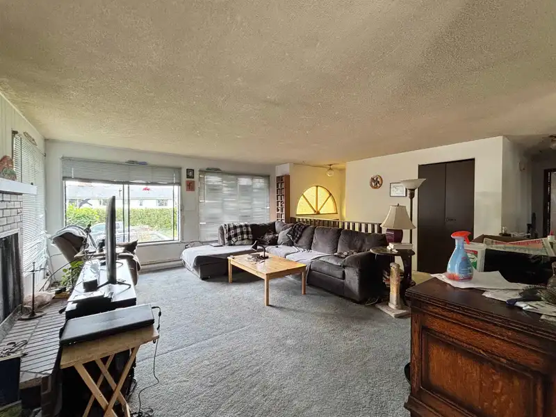 5762 SPINDRIFT STREET - photo 4 of 10