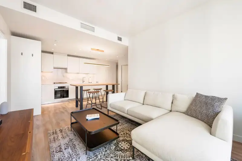 3104 6699 DUNBLANE AVENUE - photo 4 of 38