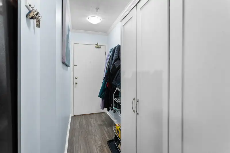 115 12110 80TH AVENUE - photo 4 of 37